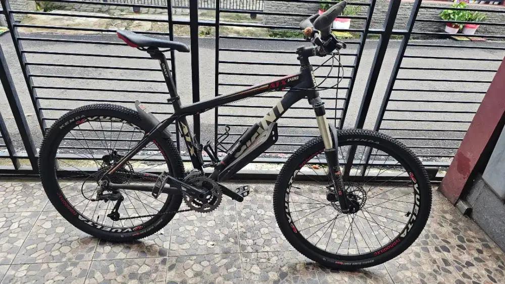 Sepeda MTB giant ATX