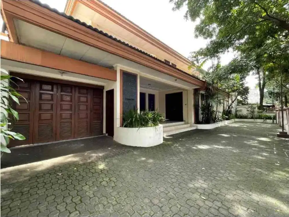 Rumah Old Money Dekat Tengah Kota Bandung Alun-Alun