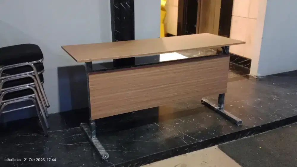 Meja lipat portable // meja miting kantor/meja serbaguna simple  kuat