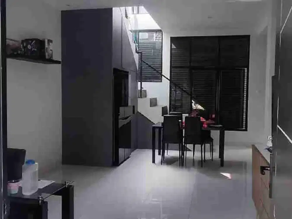 DIJUAL RUMAH SEMI FURNISHED