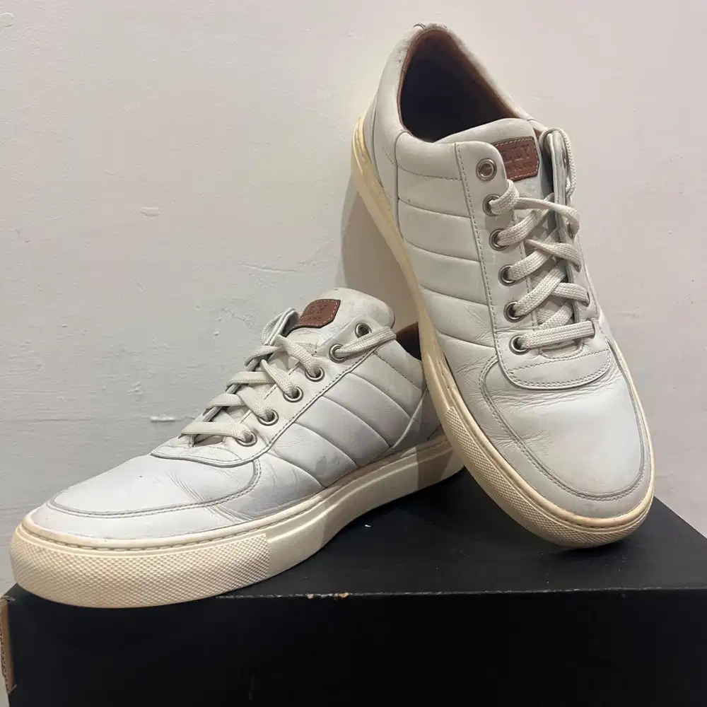 Sepatu Casual BALLY Simple