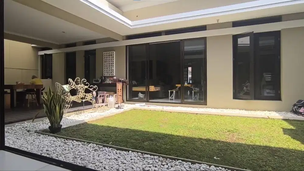 Rumah Luas Nyaman Siap Huni di Bandung Tempo Dulu KBP