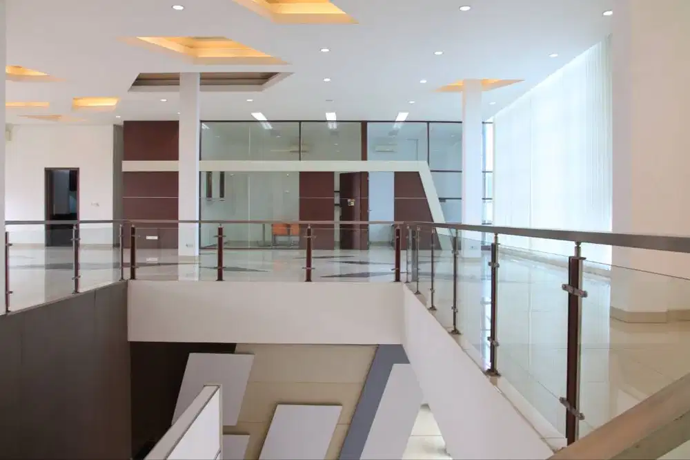 Ruang Kantor Mewah Siap Pakai Strategis di Mainroad BKR Bandung