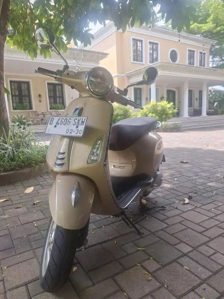 Vespa Primavera 2020 Beige