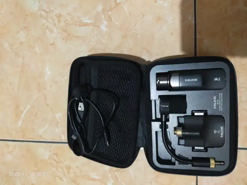 Nux B6 Wireless Saxophone