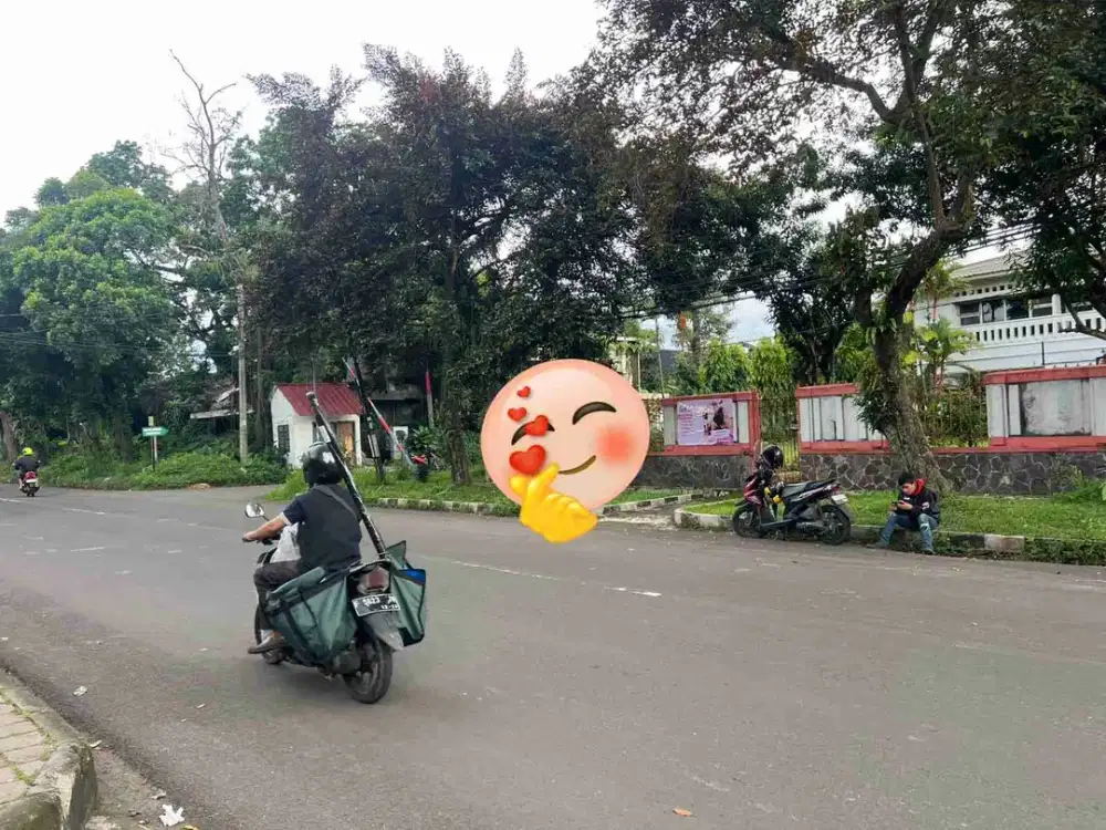 Jual Rumah Heritage. Strategis. lokasi Premium di Dalam Kota.