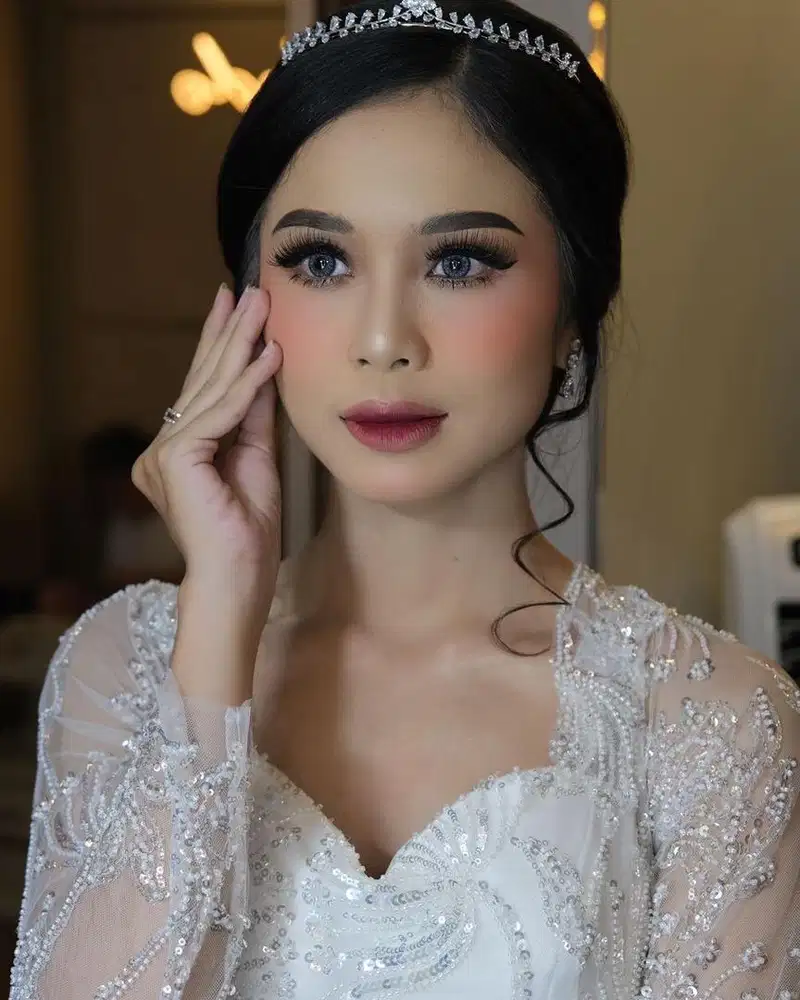 Terima jasa mua (makeup artist)