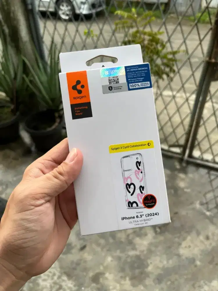 Case Spigen iPhone 16 Pro NEW