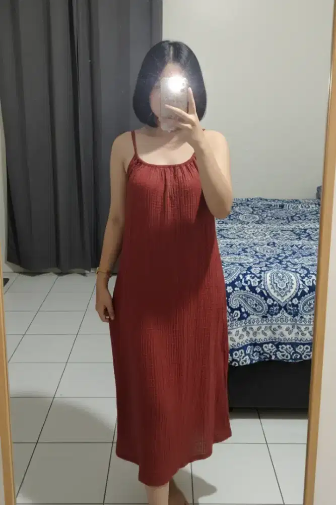 Dress Midi Tali Spaghetti - Merah Bata