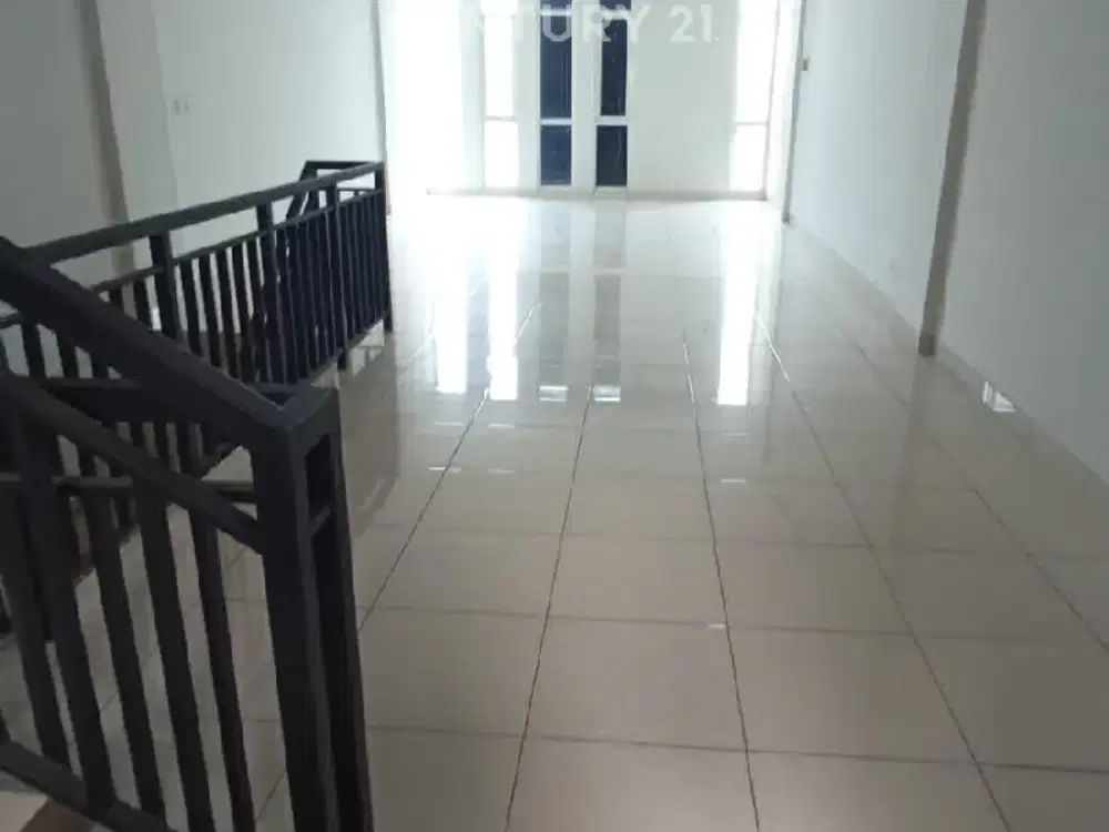 Di Jual  Ruko Burgundy Sumarecon Lokasi Strategis Dan Komersil