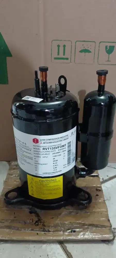 KOMPRESOR AC DAIKIN SIAM RVT135VFDMT(1,5PK R32 1PHASE)