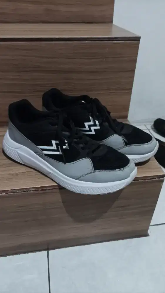 Sepatu Sport Casual Geoff Max Ori