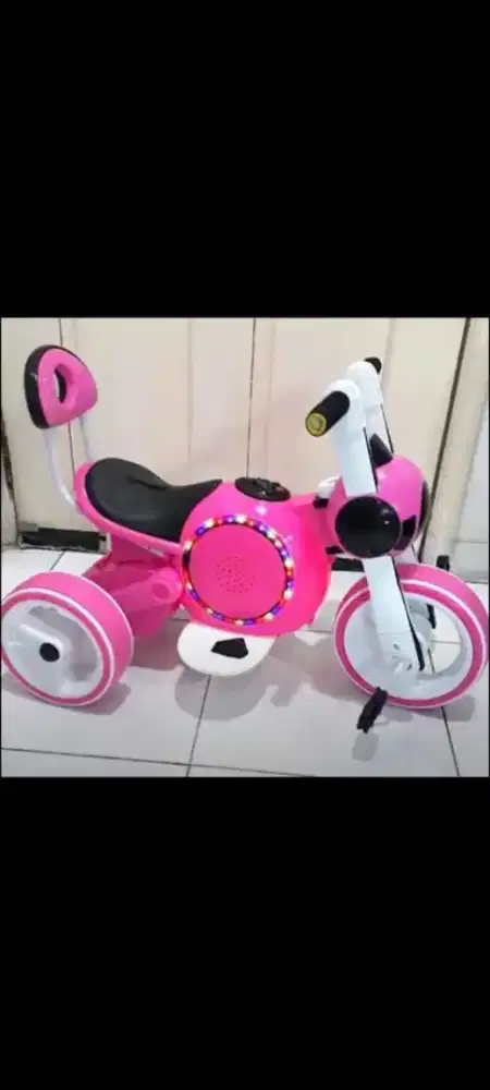 sepeda aki cas pedal lucu pink