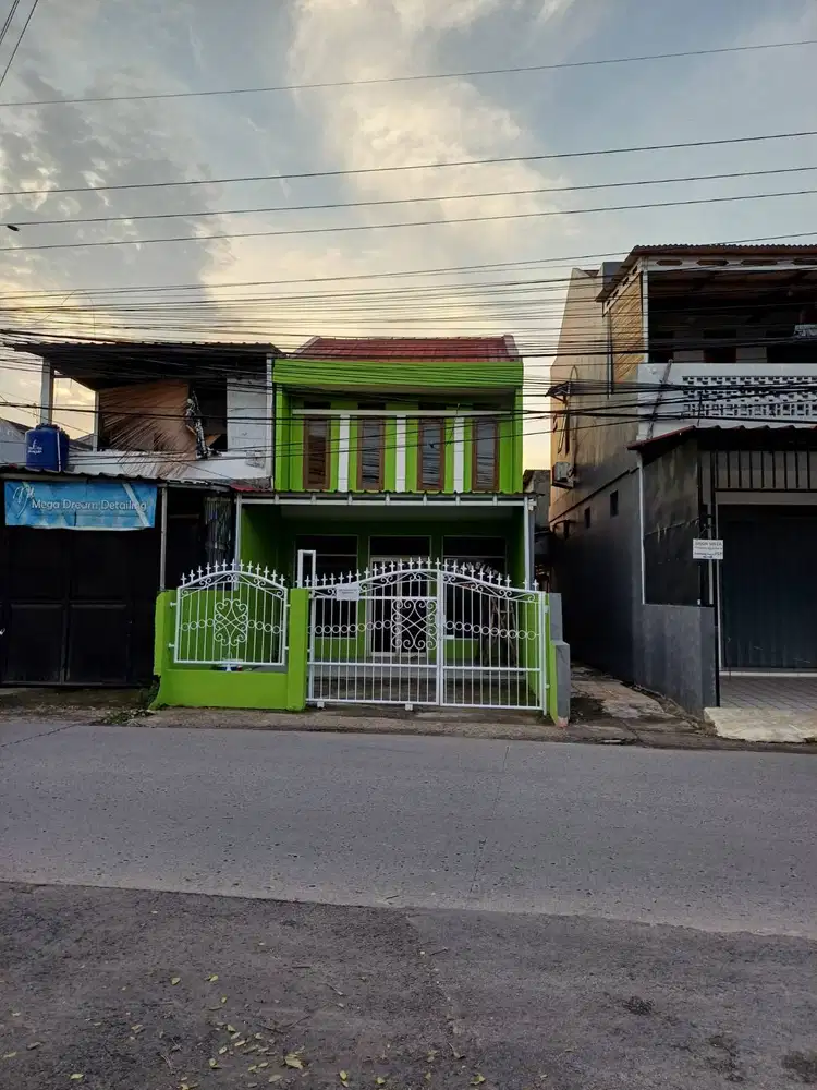 Disewakan rumah sekaligus toko di pinggir jalan abdul wahab sawangan