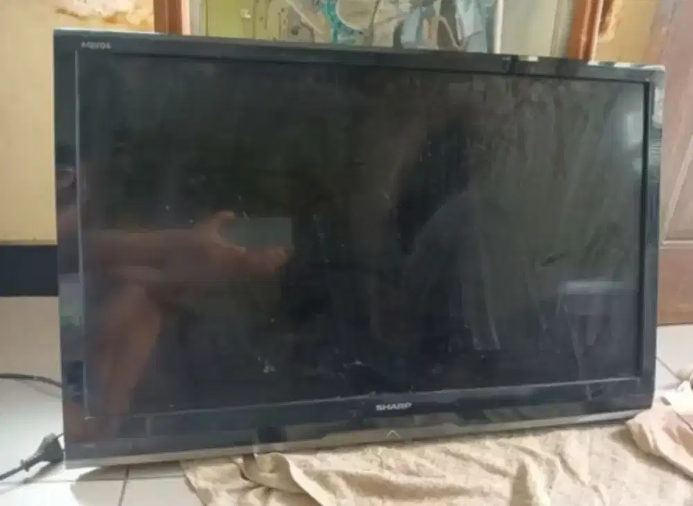 Sharp lcd 32 ins normal..