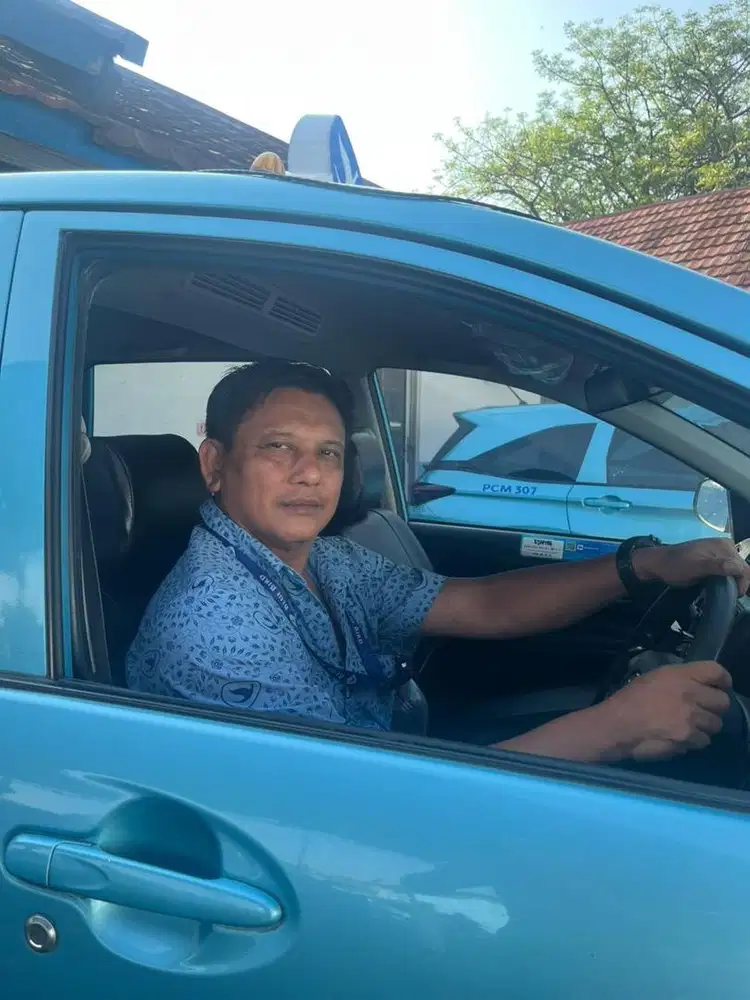 Driver Bluebird (Tanpa Ijazah dan Tanpa Biaya)