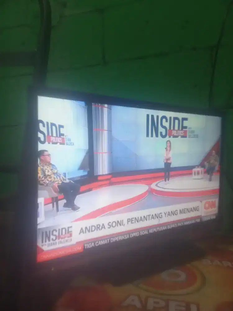 Tv polytron 32 inch siap pakai