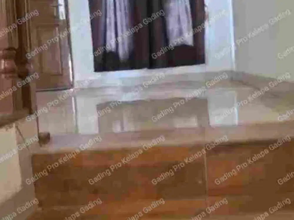 disewakan rumah bagus rapi 2lt area Pulomas row 1,5 mobil