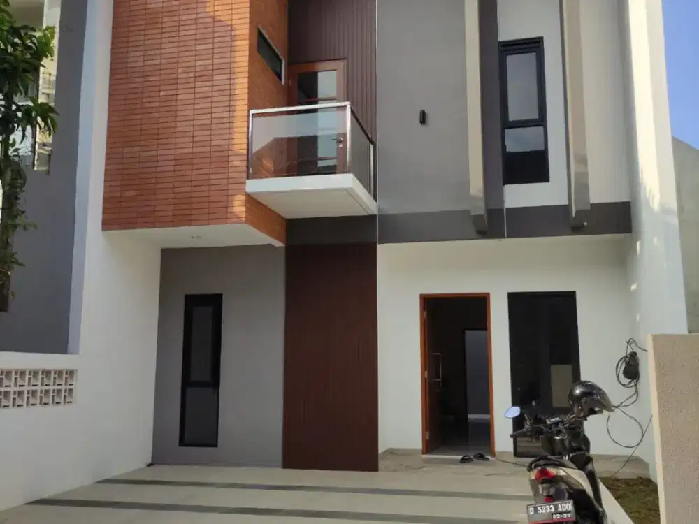 Jual Rumah BARU, Lokasi STRATEGIS dekat jalan BKR dan Lapang Tegallega