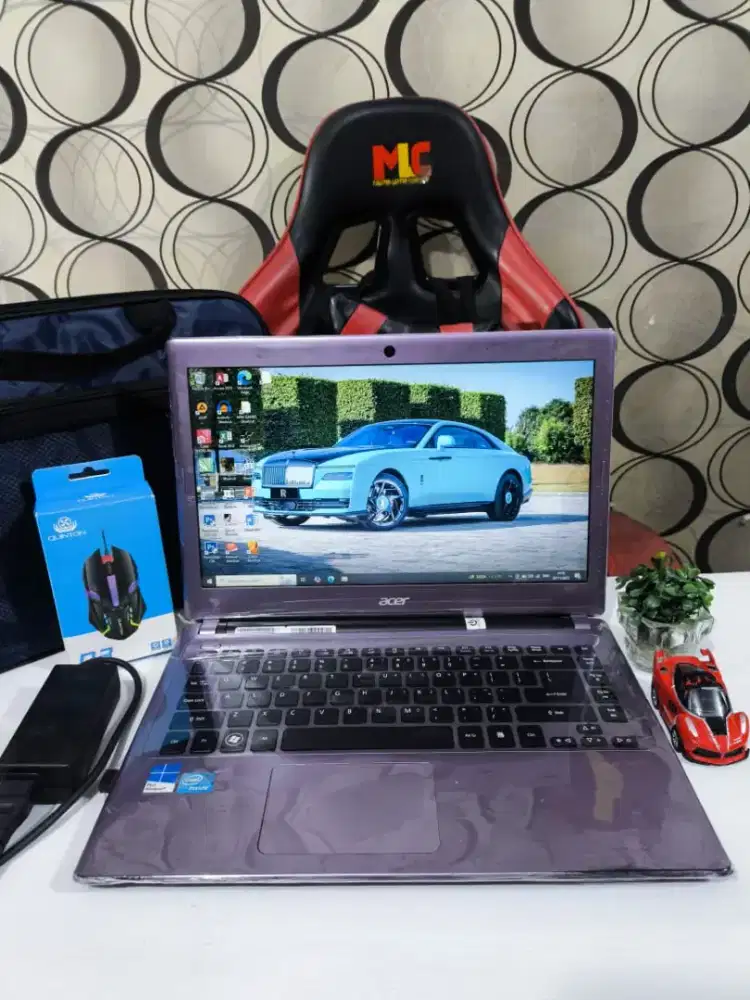 SLIM Acer Aspire V5-431  [RAM 8GB/SSD] ex Cute girl