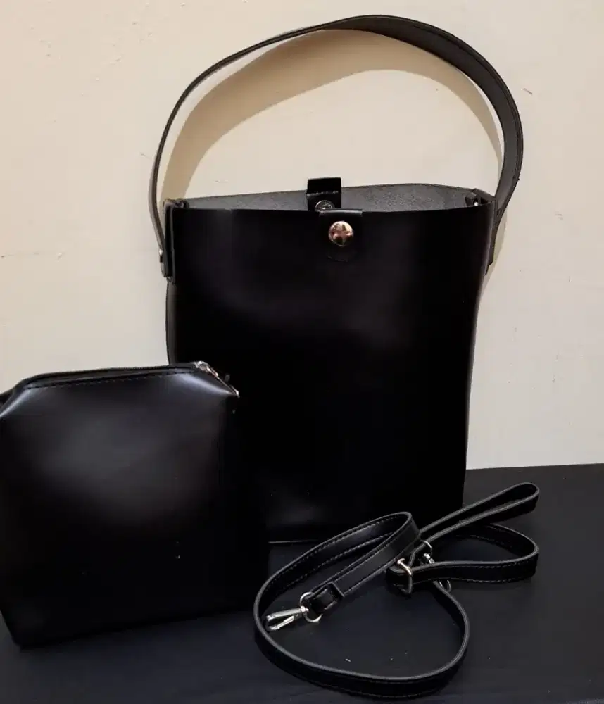 Tas seperti baru.