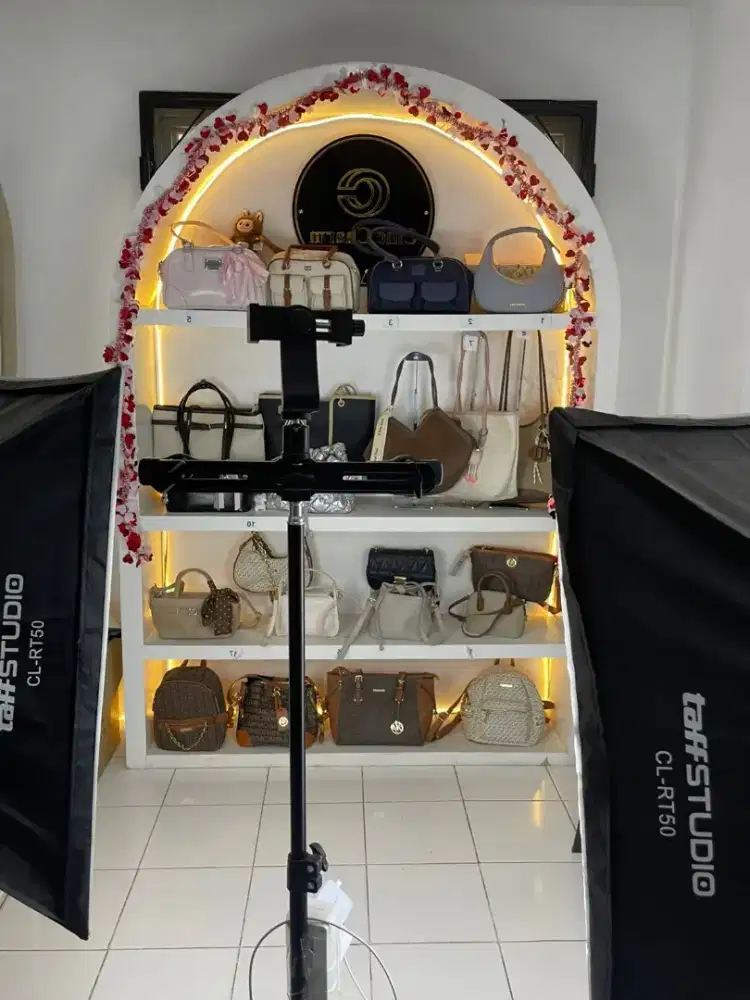Dicari packing dan Host live wanita berpengalaman