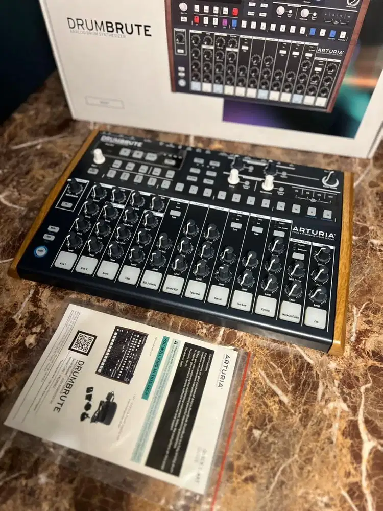 Arturia Drumbrute - Analog Drum Synth