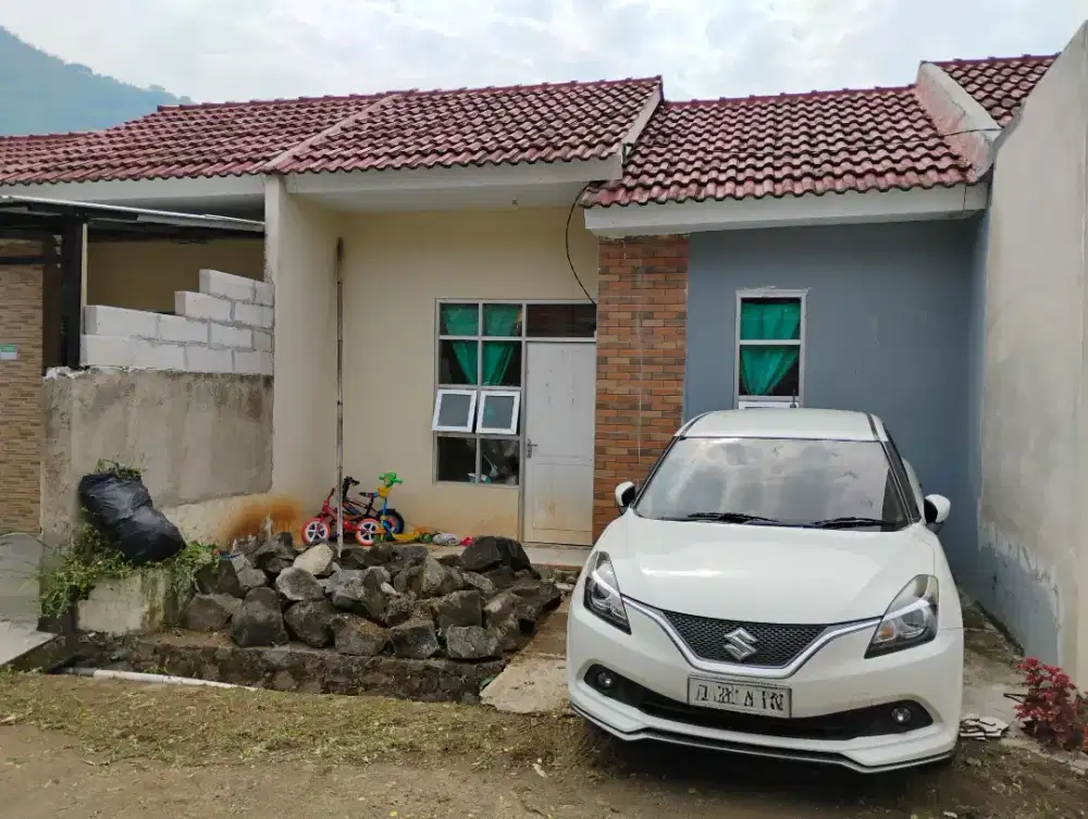 JUAL CEPAT / BUTUH UANG / SEWA RUMAH MURAH JATINAGOR BANGUNAN BARU