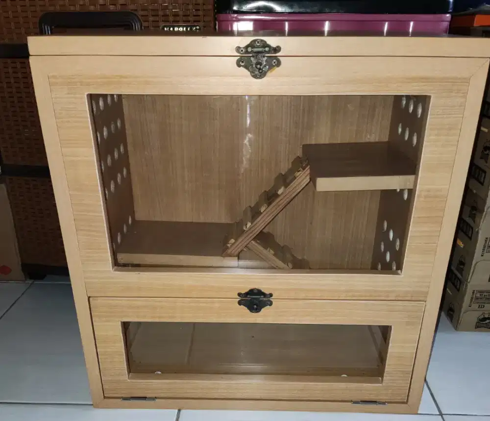 Kandang Hamster atau hewat pengerat bahan kayu dan kaca