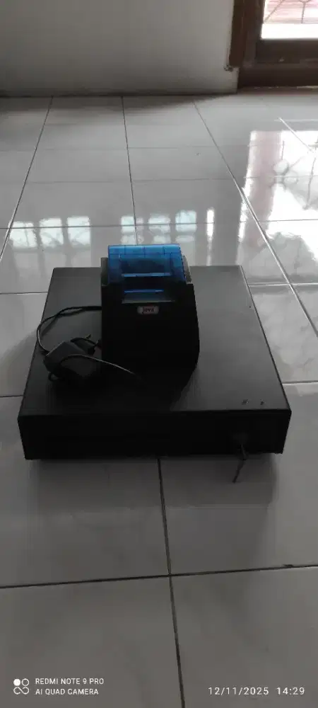 Laci kasir dan printer