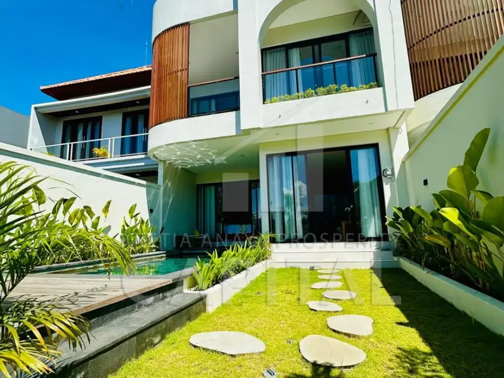 VILLA MODERN TROPIS DI BALI LOKASI PREMIUM AREA UNGASAN DENGAN VIEW GWK
