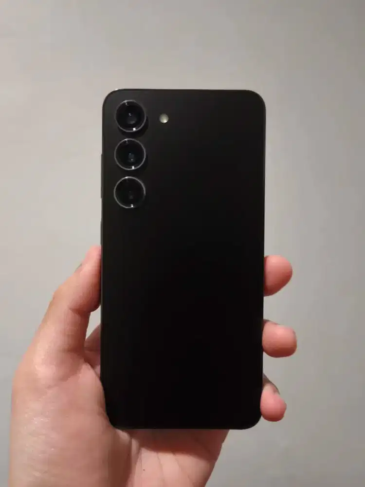 Samsung Galaxy S23 8/256GB