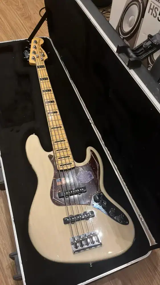 Fender jazz bass american deluxe 5 string
