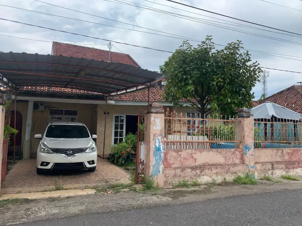 Rumah lantai 2 di Seruni dekat Museum NTB