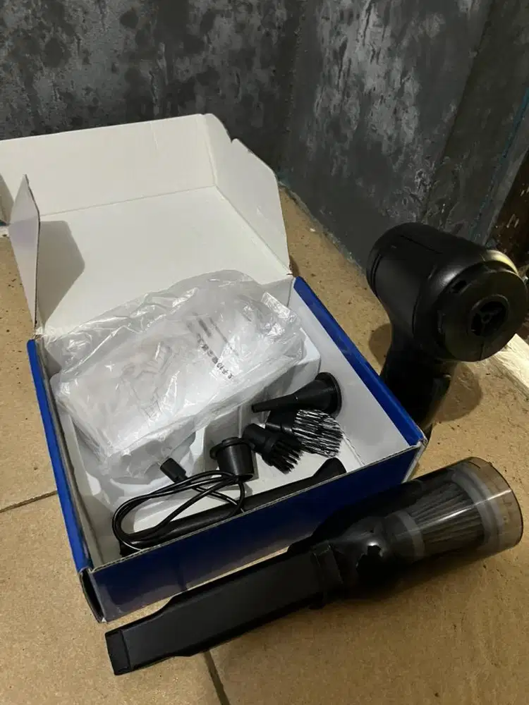 Vacuum Cleaner Charger