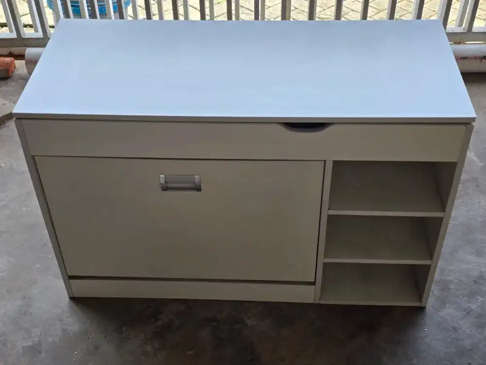 Lemari Rak Sepatu Minimalis