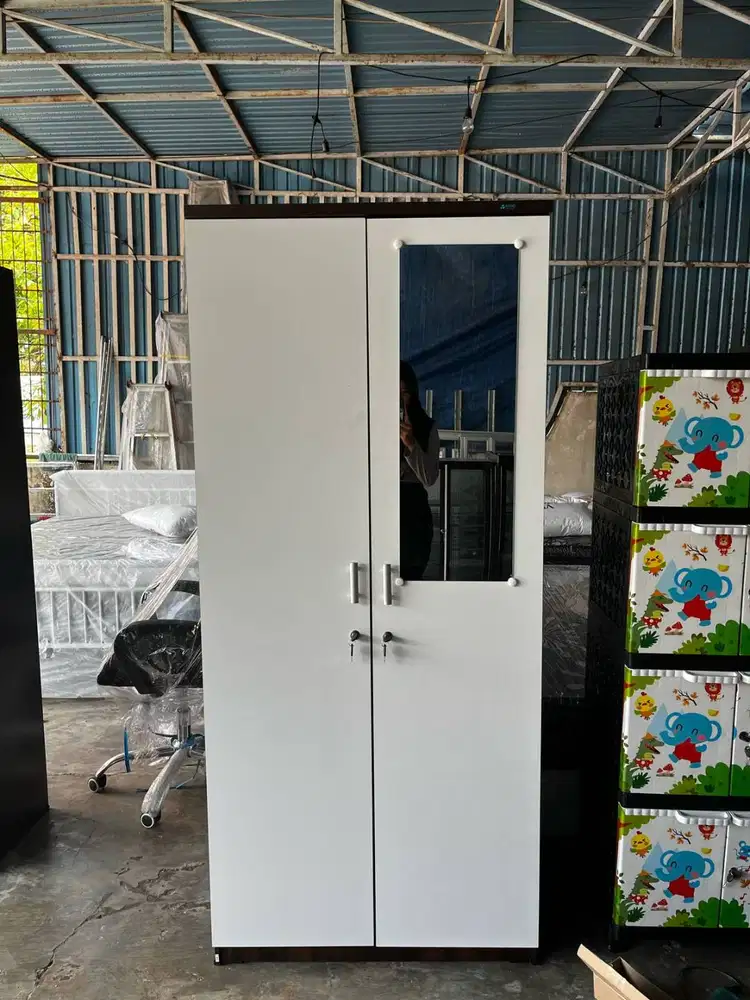 LEMARI PAKAIAN 2 PINTU GANTUNGAN TINGGI