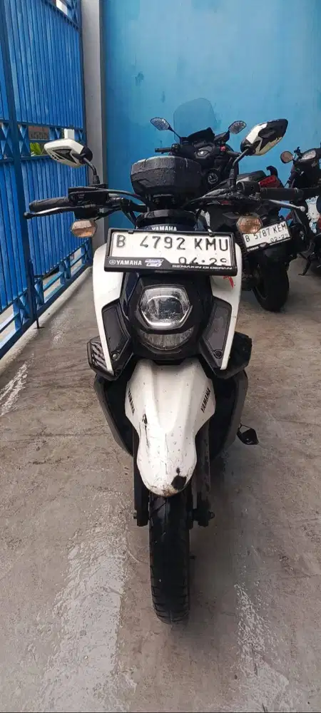 Yamaha X ride tahun 2019 ( Warna putih orange) KM 19.000 Pribadi