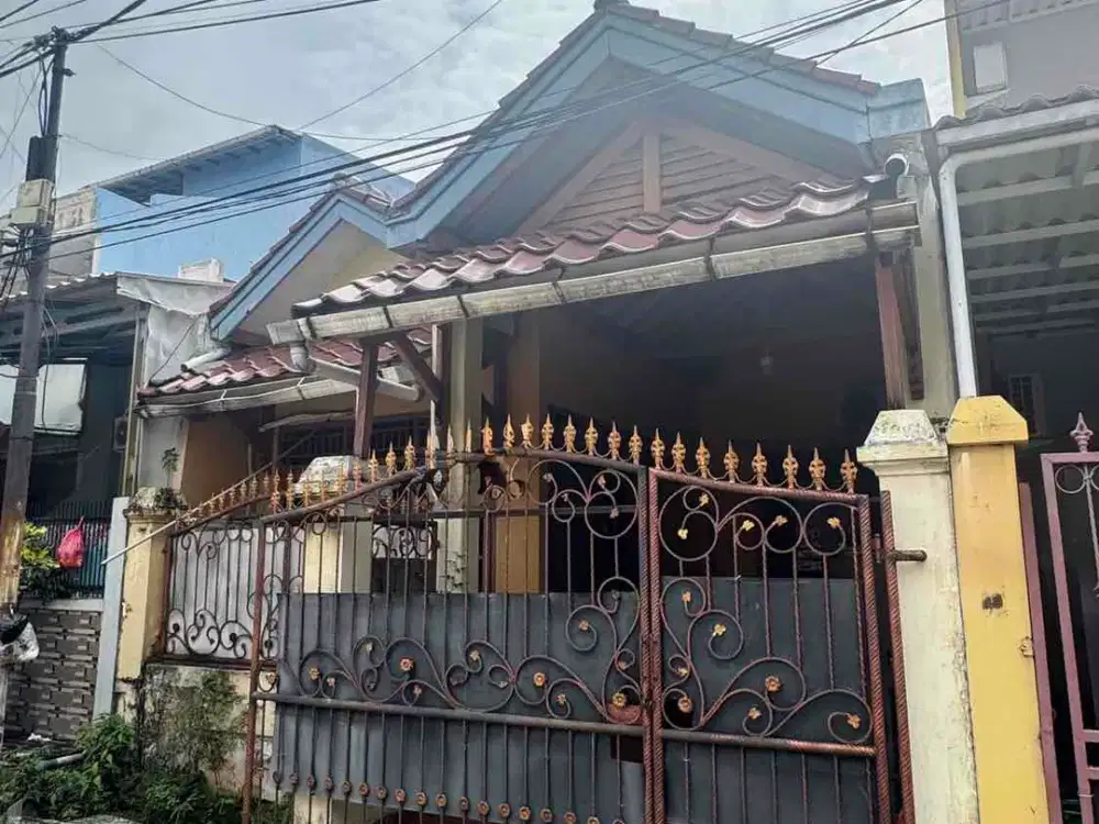 Disewakan rumah murah siap huni 1 1/2 lt di Simprug di Poris Kota Tangerang!