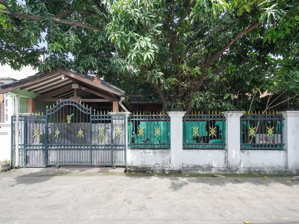 Rumah 5 Kamar Tidur Hadap Timur dekat Pintu Tol Bekasi Barat 1 J-35120