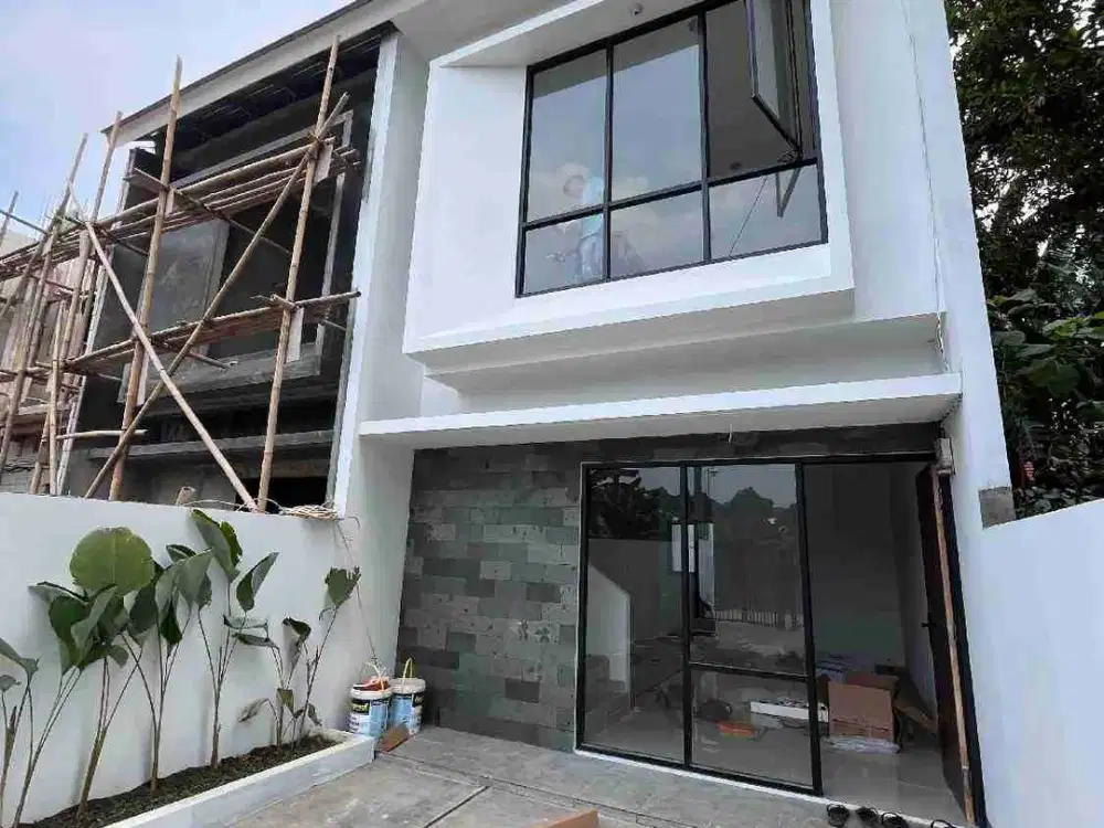 Woow Rumah nyaman Lingkungan 2Carpot Akses Premium!! Termurah
