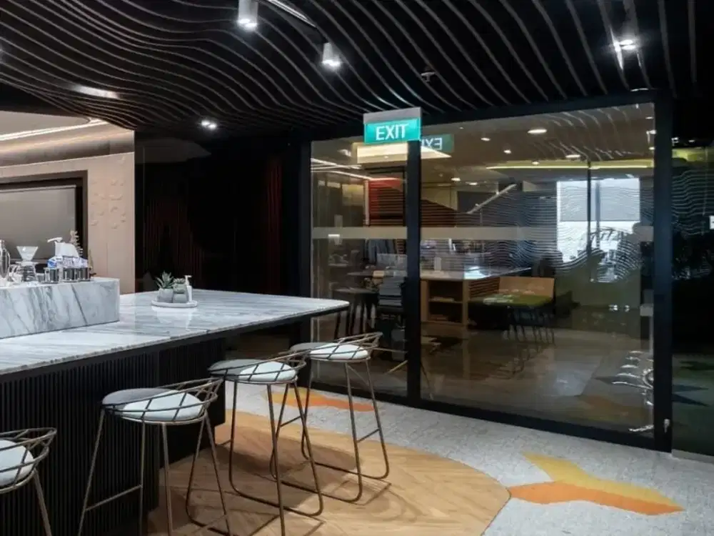 Disewakan Kantor Semi Furnished – Menara 165, Jakarta Selatan