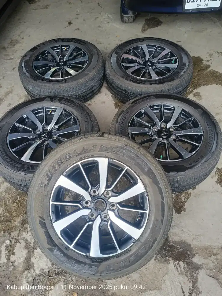 Velg oem fajero dakar ring 18 plus ban good kondisi ada 5pcs