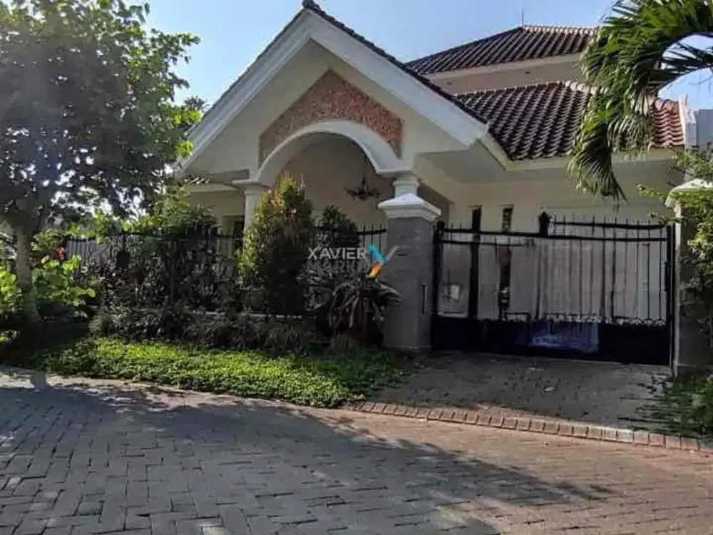 DIJUAL RUMAH MEWAH DI ARAYA FULL FURNISHED
