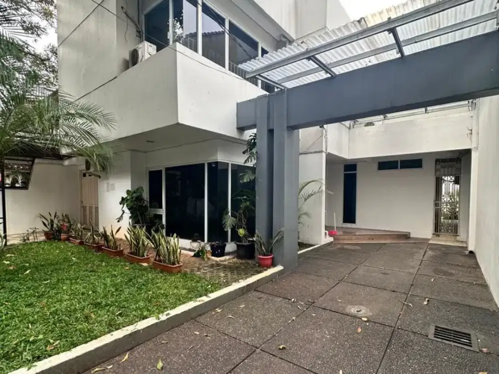 Rumah Kantor Premium di Area Senopati – Kebayoran Baru, Jakarta Selatan