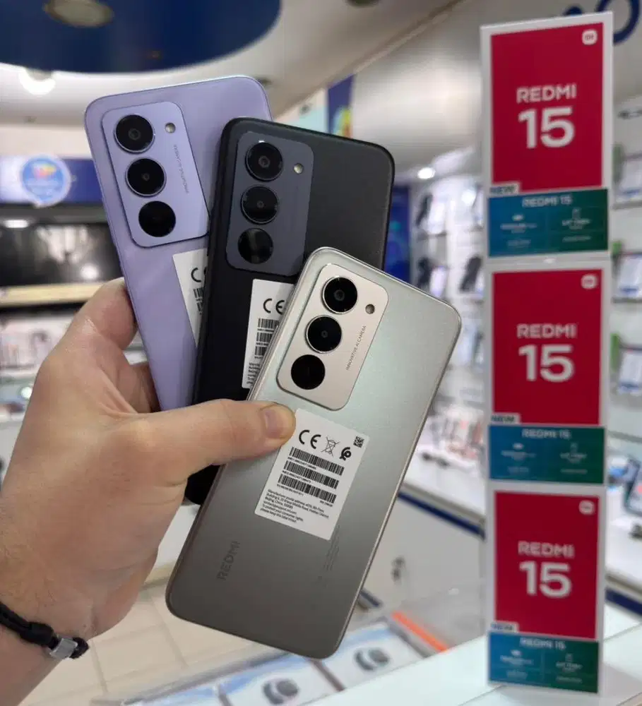 REDMI 15 RAM 8 GB INTERNAL MEMORI HINGGA 256 GB