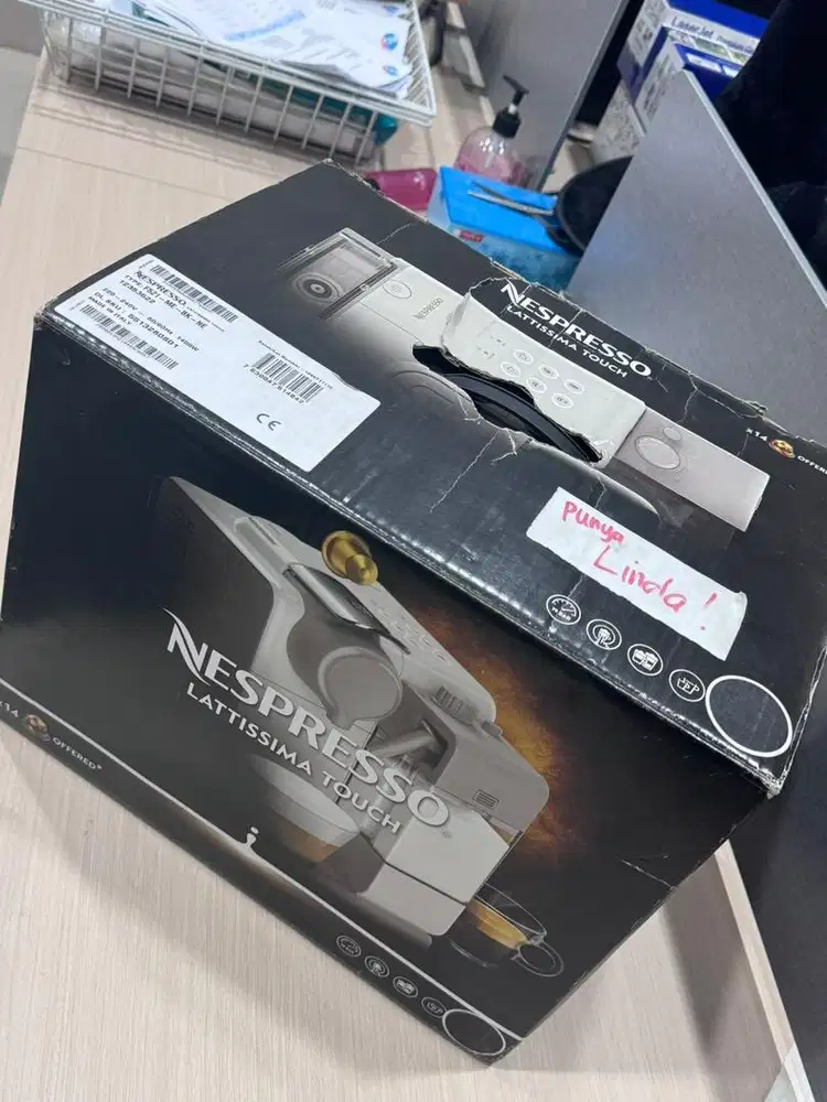 Nespresso Lattissima One coffee, BLACK (Mesin Kopi)