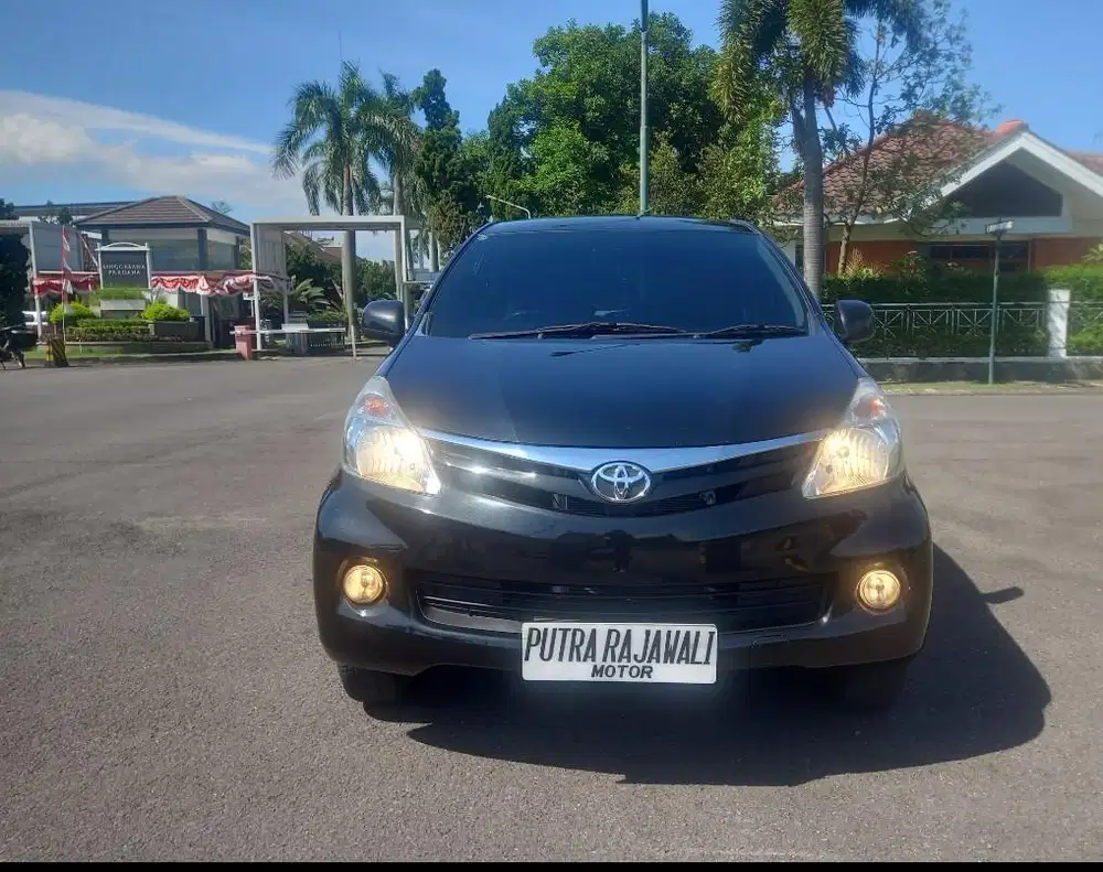 TOYOTA AVANZA 1.3 E MT 2013