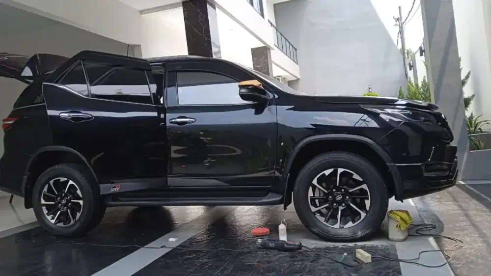 Poles mobil panggilan