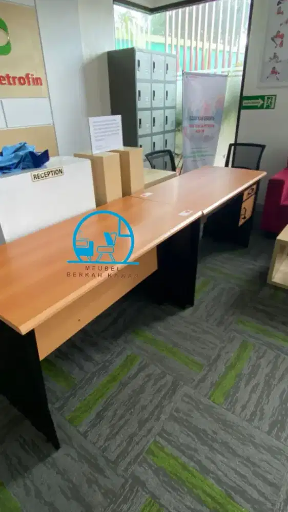 Sale! Meja kantor terbaru